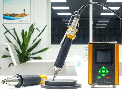 伺服電批加上機器人視覺，究竟是什么效果？-堅豐股份